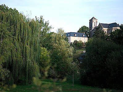 Logis Hotel Le Prieure Des Gourmands Châteaubriant Εξωτερικό φωτογραφία